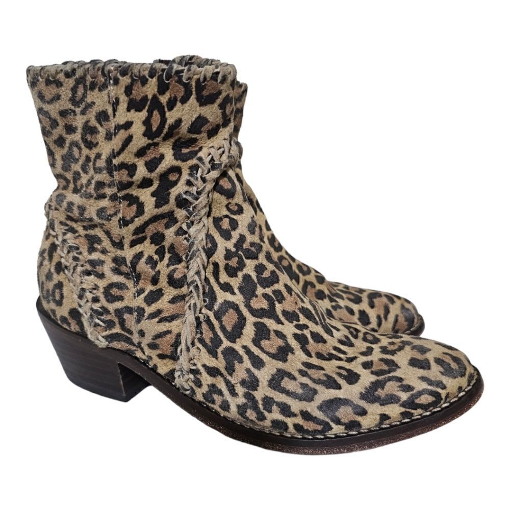 VERY VOLATILE LOS‎ ANGELES Leopard Print Zip Ankle Leather Booties - Size 7 1/2
